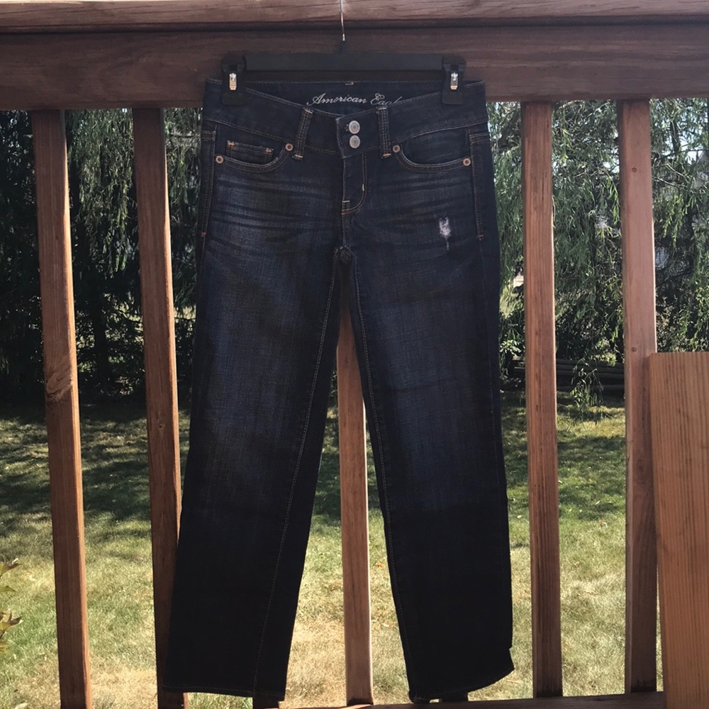 American Eagle, “artist”, reg Capri jeans. Size 00